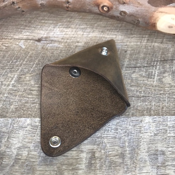 Restocked smooth brown leather coin pouch - Picture 2 of 5